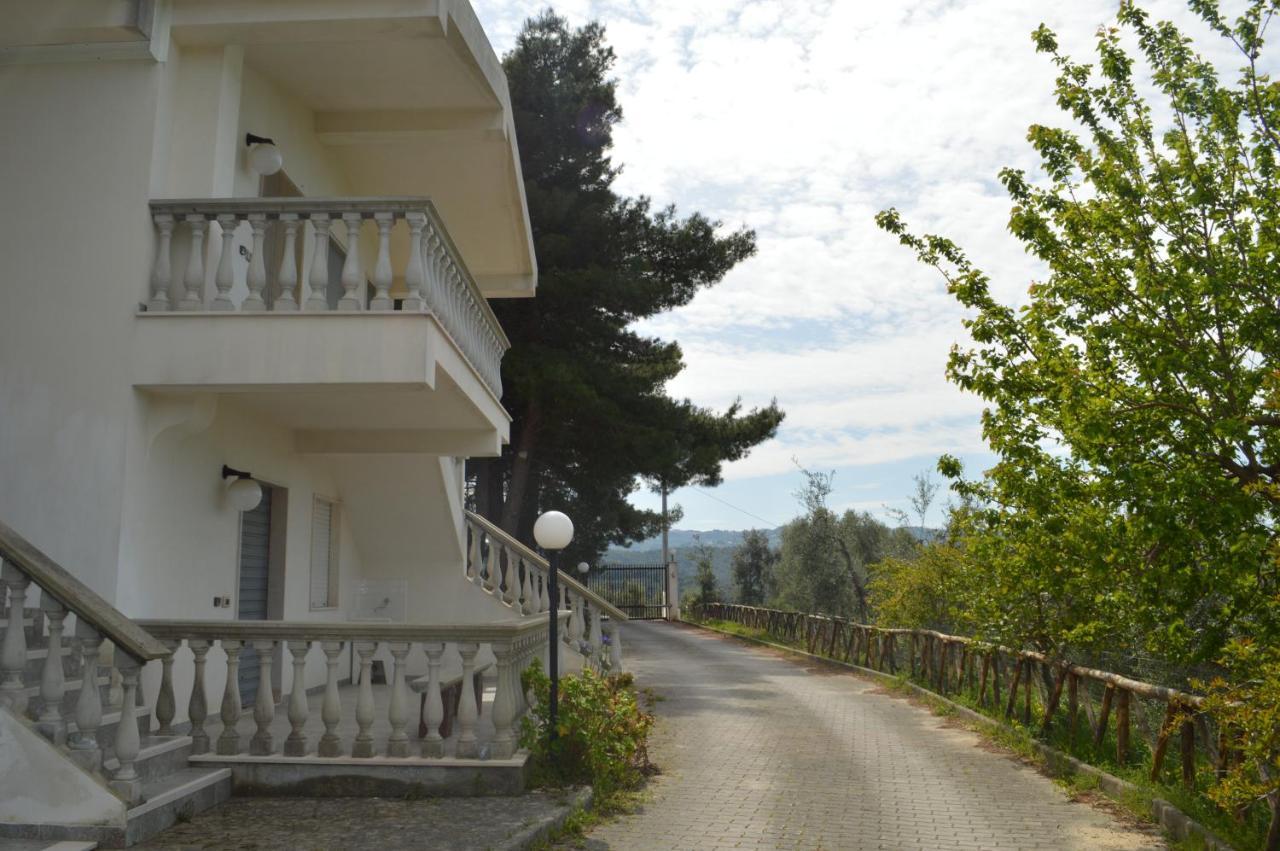 Agriturismo Valle Dei Gelsi Пешичи Стая снимка