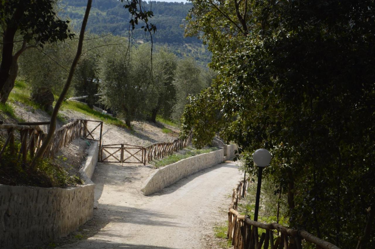 Agriturismo Valle Dei Gelsi Пешичи Екстериор снимка