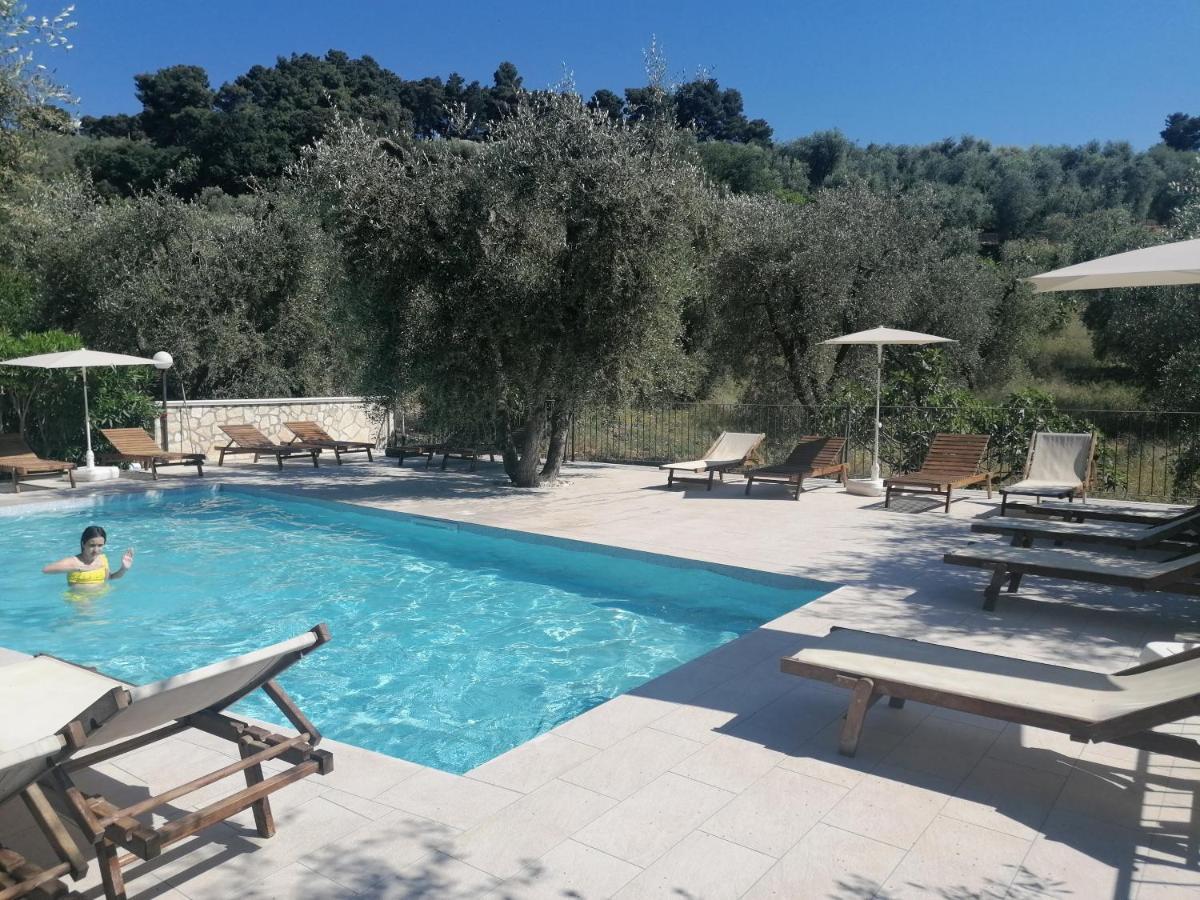 Agriturismo Valle Dei Gelsi Пешичи Екстериор снимка